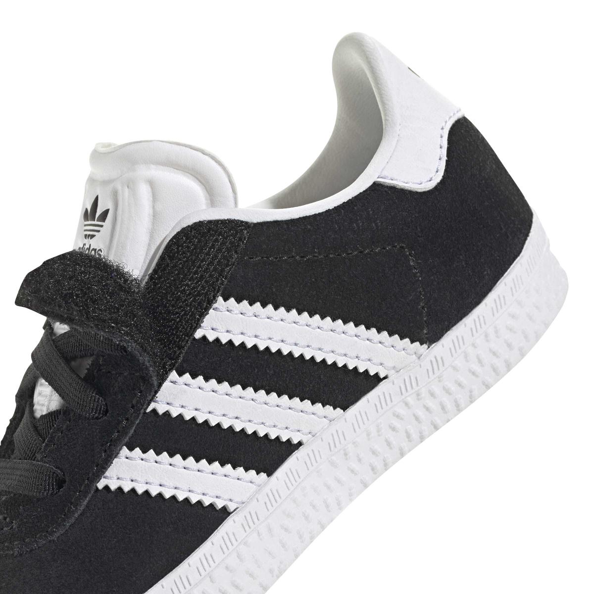 product/a/d/adidas_ih0338_10_footwear_photography_detail_view_3_white.jpg