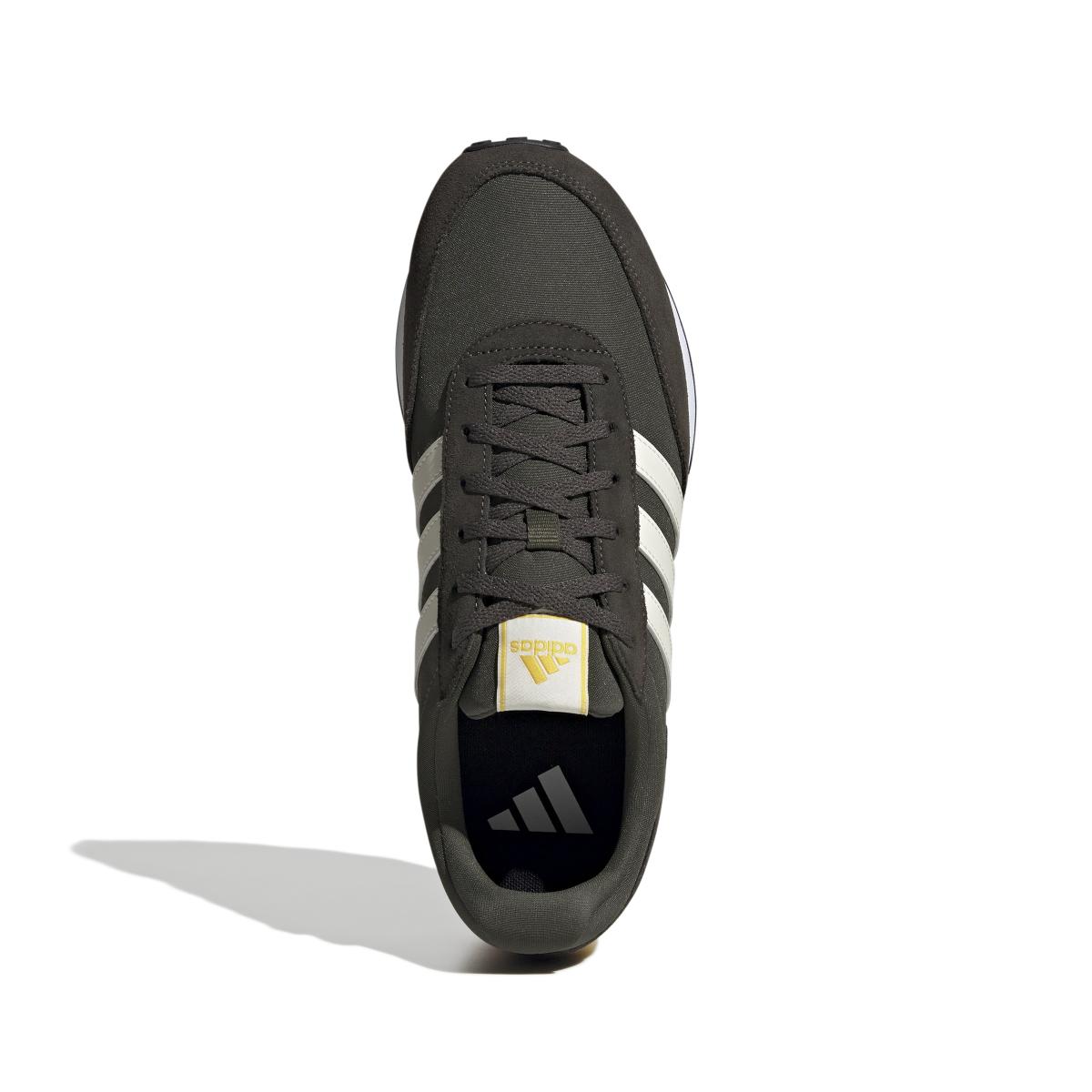 product/a/d/adidas_ih2436_3_footwear_photography_top_portrait_view_white.jpg