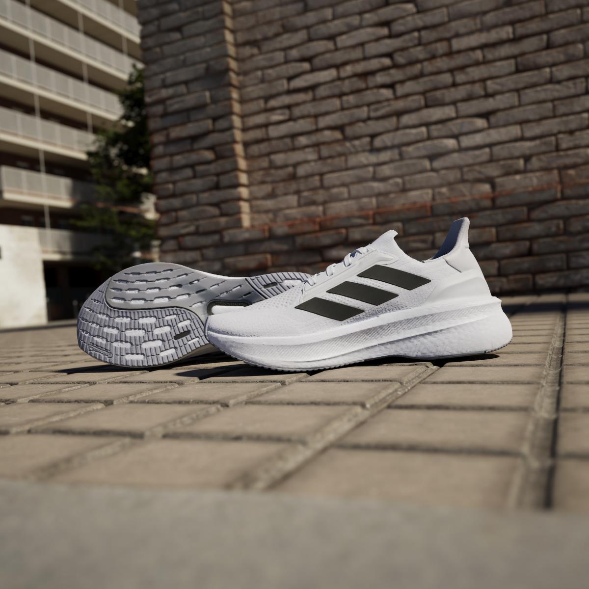 product/a/d/adidas_ih3111_17_footwear_photography_heromrktng_view_4-nw091625.jpg