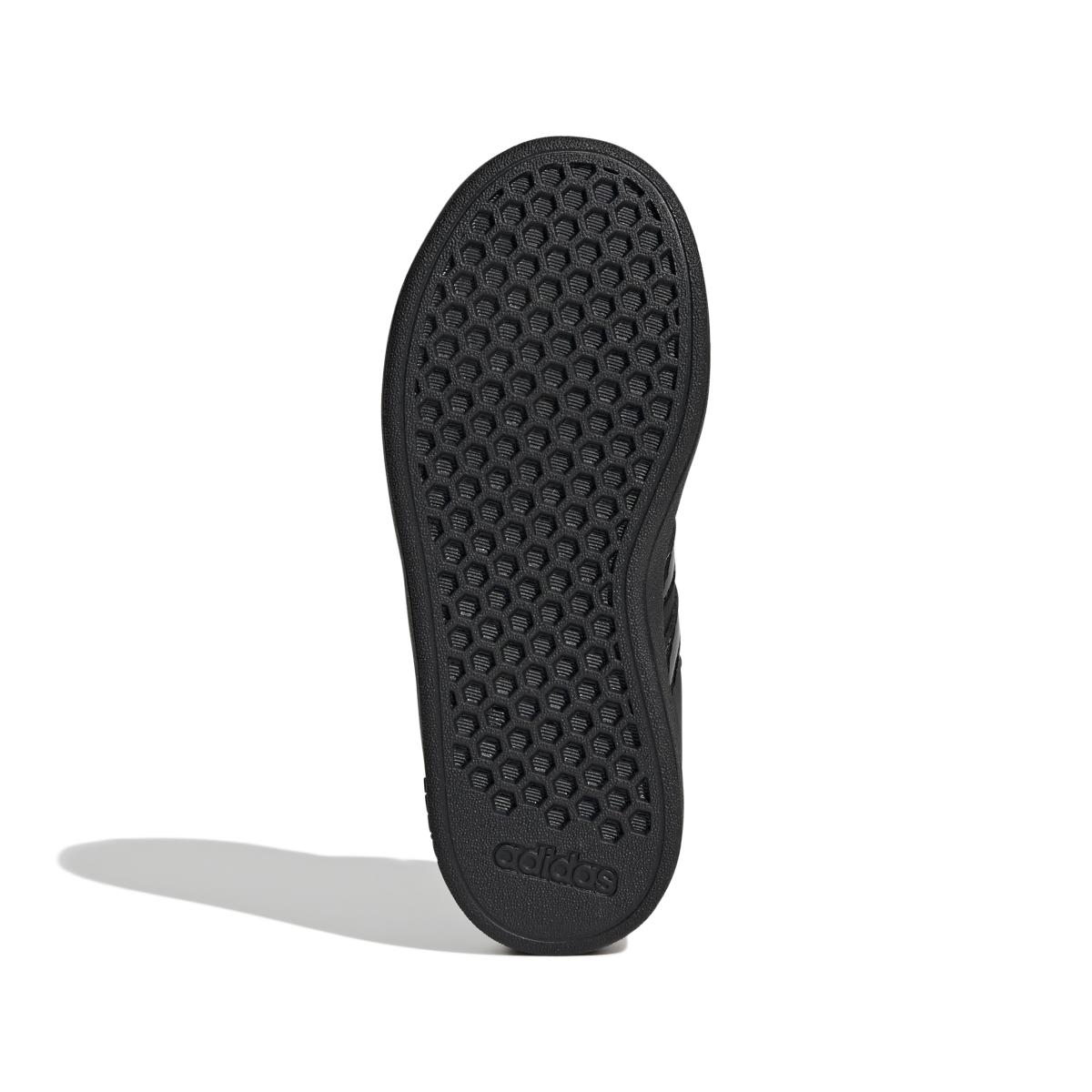 product/a/d/adidas_ih7577_4_footwear_photography_bottom_view_white.jpg