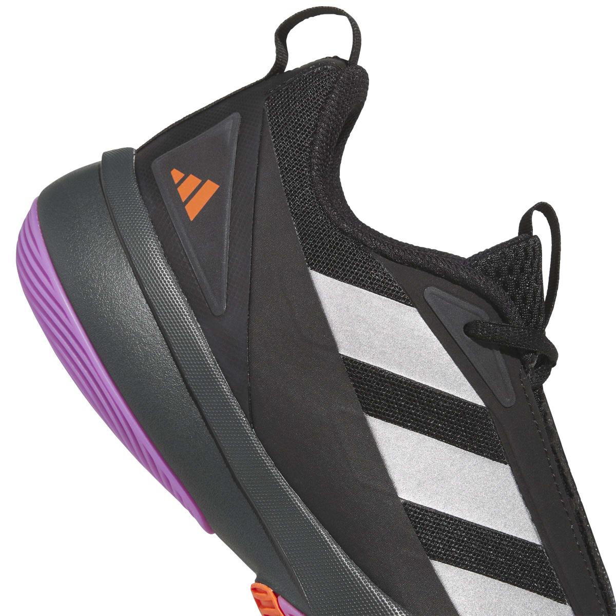 product/a/d/adidas_ih8554_8_footwear_photography_detail_view_1_white-nw091625.jpg