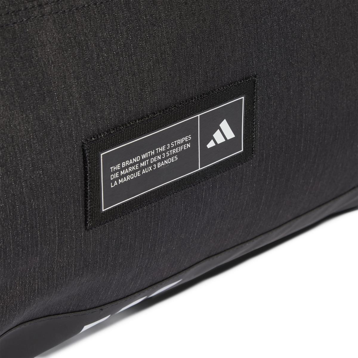 product/a/d/adidas_im5522_4_hardware_photography_detail_view_1_white.jpg