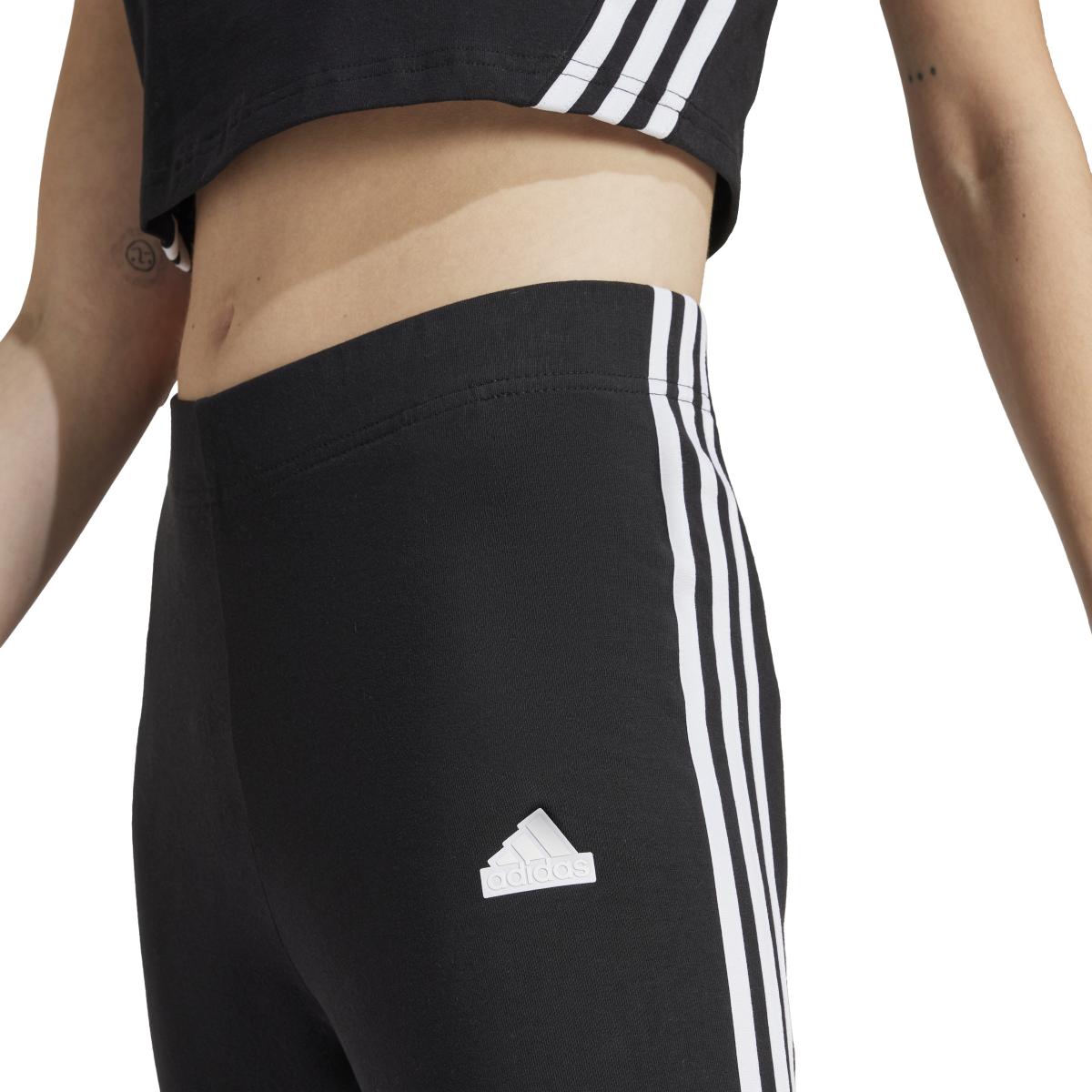 product/a/d/adidas_ip1570_6_apparel_on_model_detail_view_1_white-nw052224.jpg