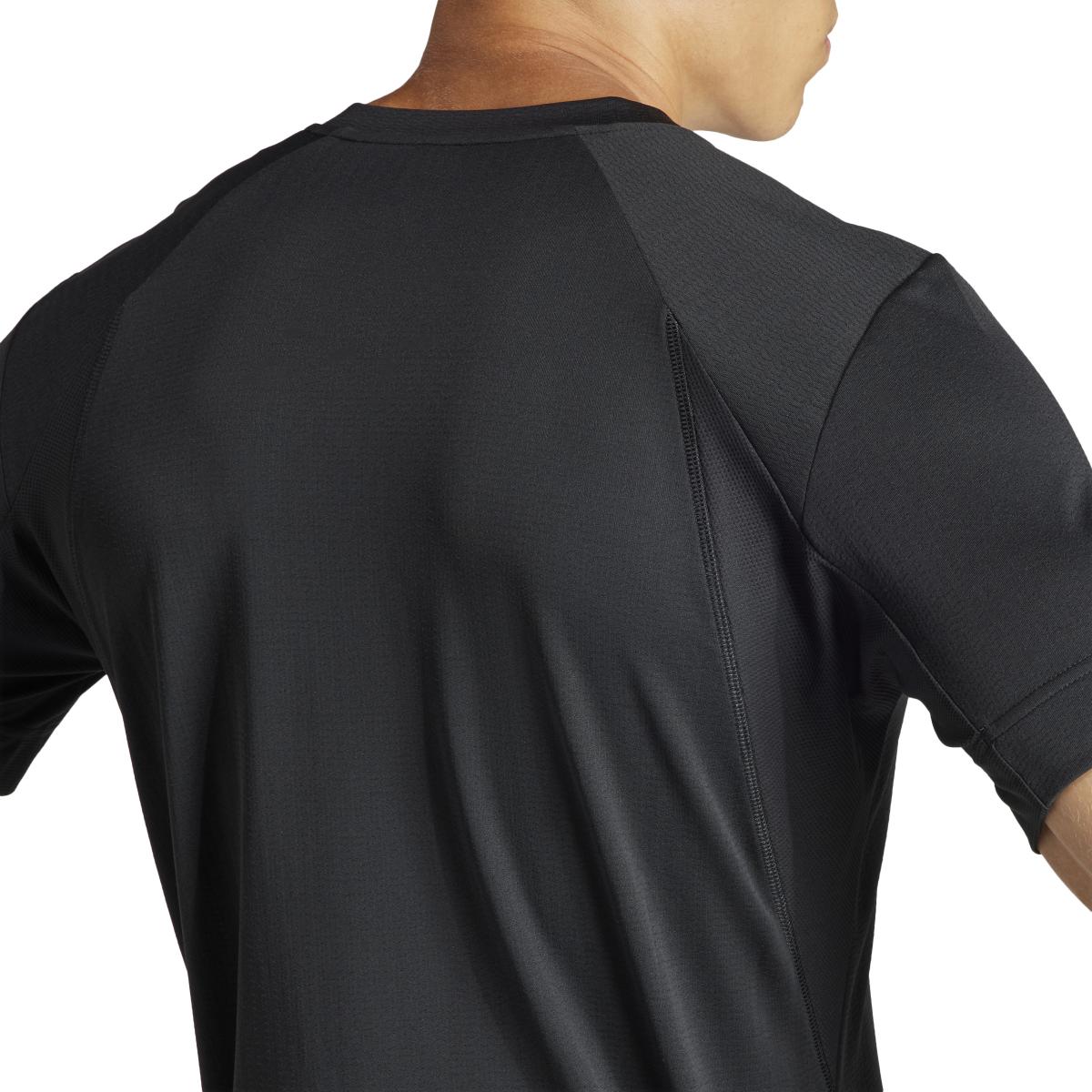 product/a/d/adidas_ip1945_9_apparel_on_model_detail_view_2_white-nw040724.jpg