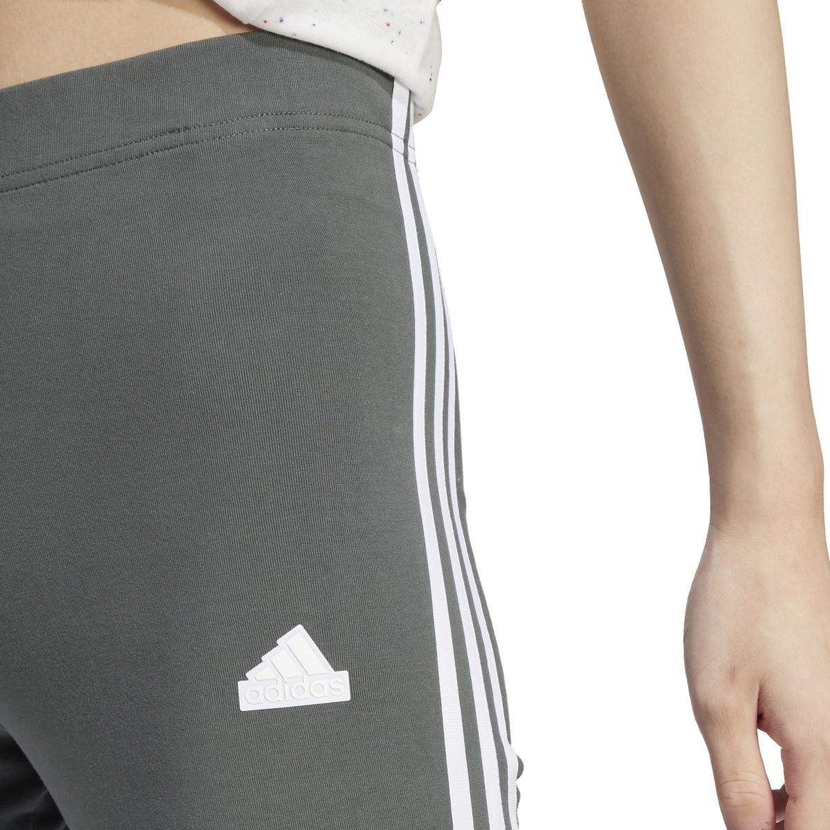 product/a/d/adidas_is3610_6_apparel_on_model_detail_view_1_white.jpg