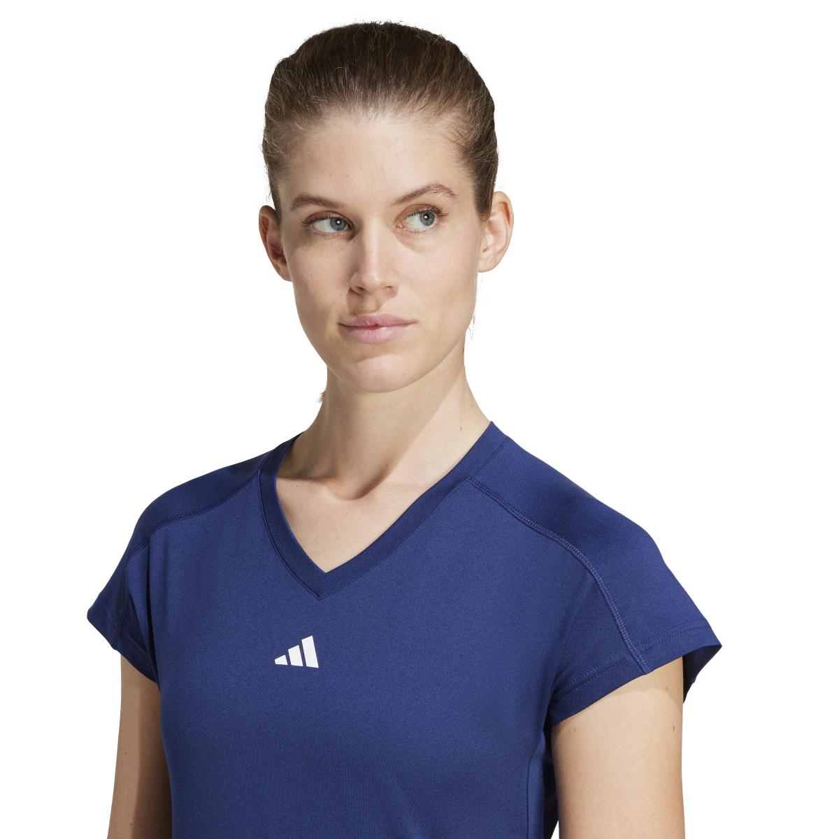 product/a/d/adidas_jc9567_5_apparel_on_model_detail_view_1_white.jpg