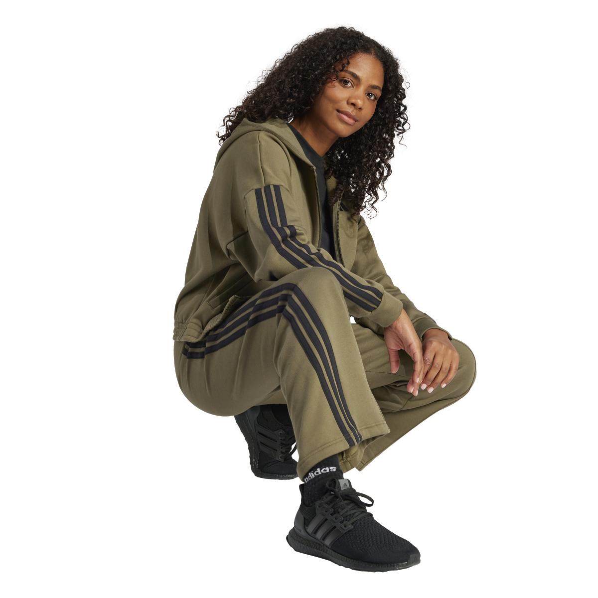 product/a/d/adidas_jd2662_olistr_6.jpg