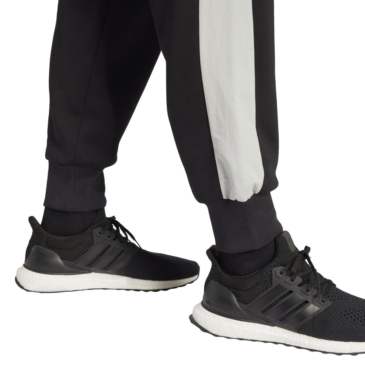 product/a/d/adidas_jd8061_black_7.jpg