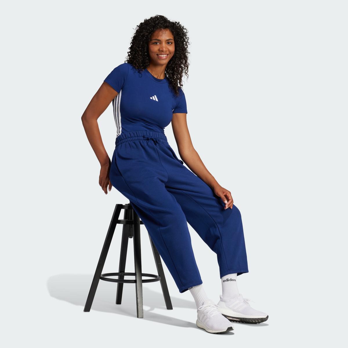product/a/d/adidas_je1240_dark-blue-white_3.jpg