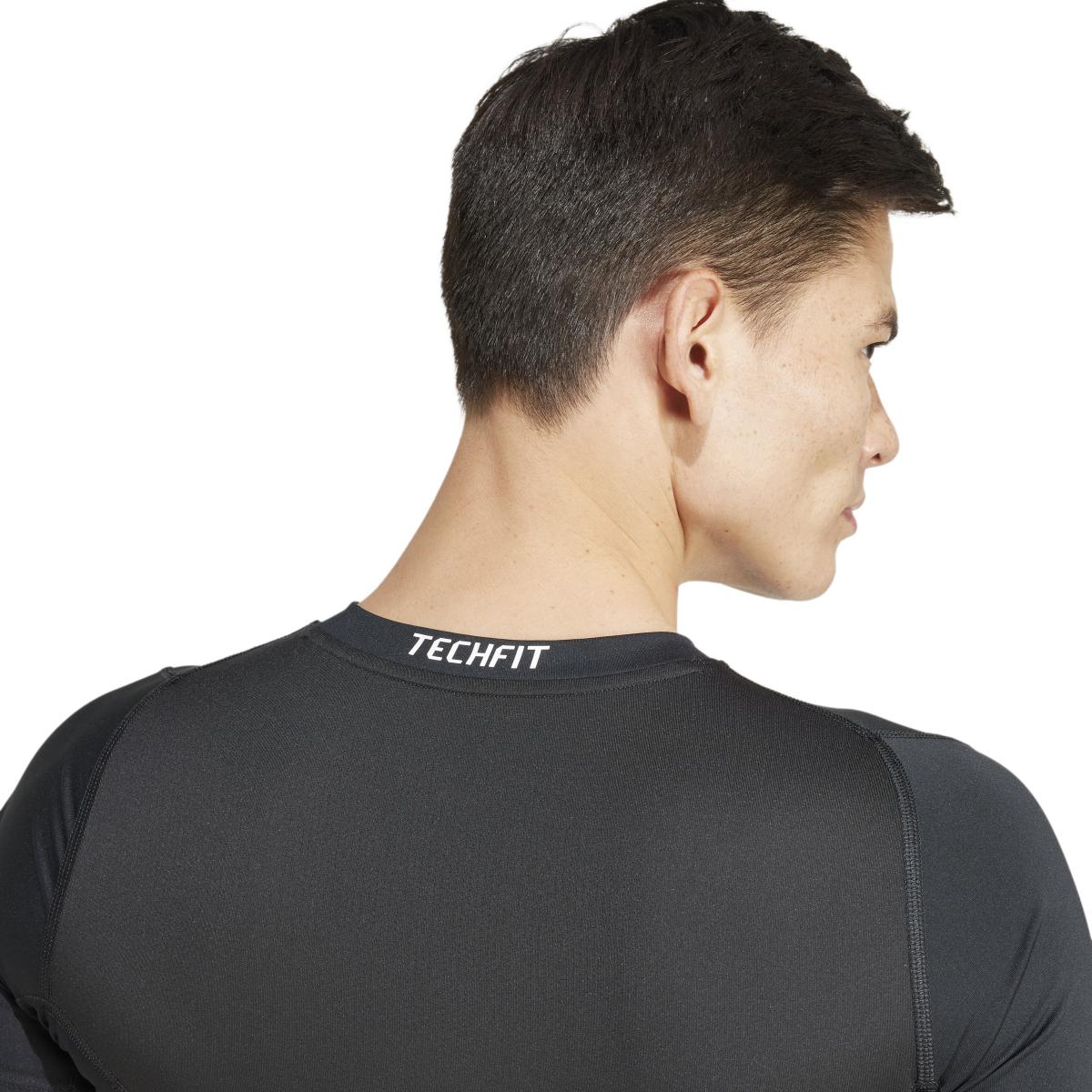 product/a/d/adidas_je6698_8_apparel_on_model_detail_view_2_white.jpg
