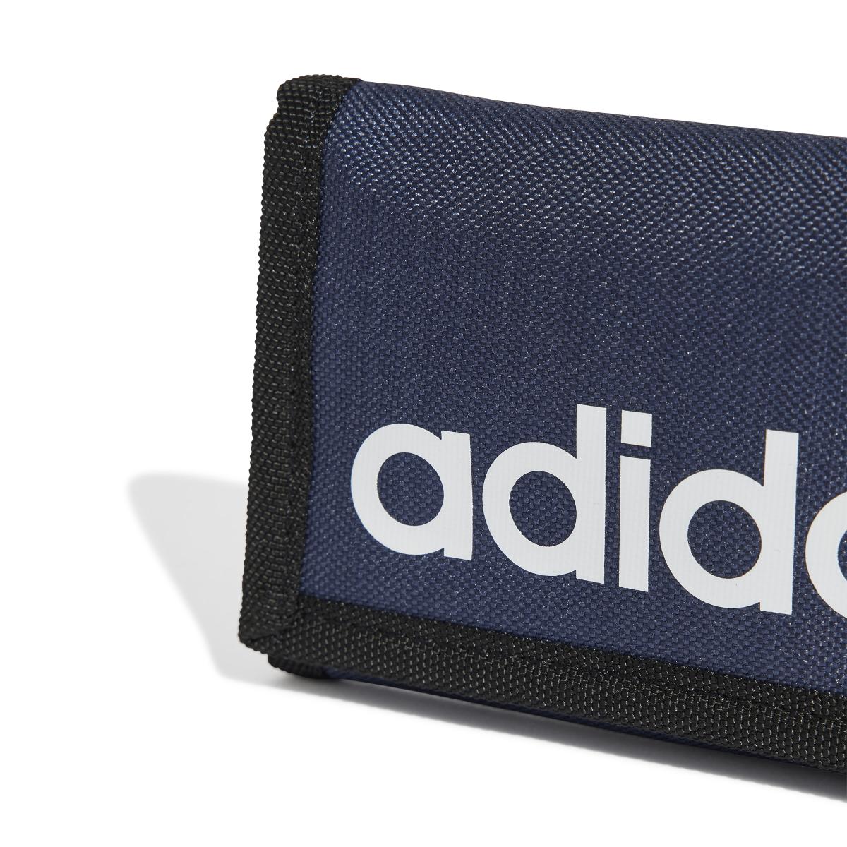 product/a/d/adidas_je9476_4_hardware_photography_detail_view_1_white.jpg