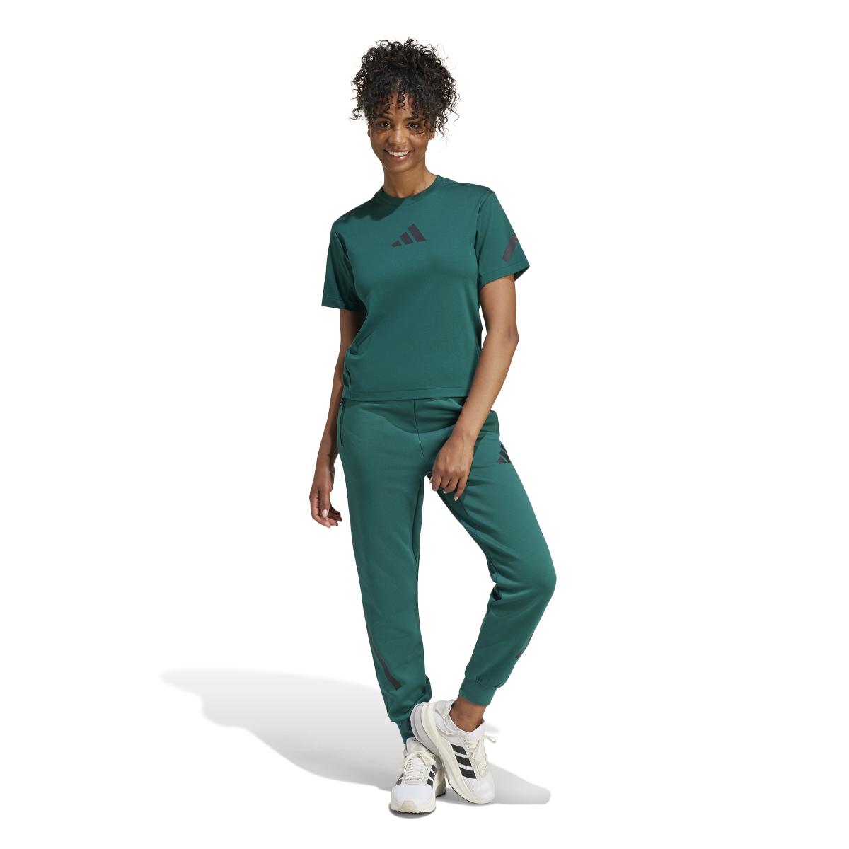 product/a/d/adidas_jf8889_7_apparel_on_model_standard_outfit_view_white.jpg