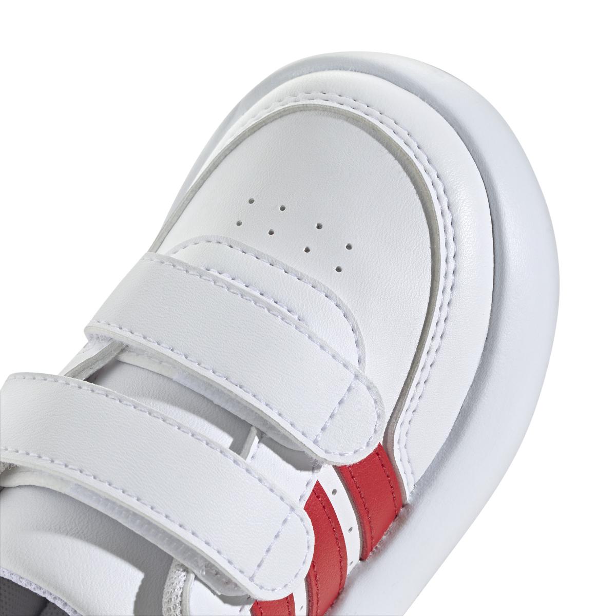 product/a/d/adidas_jh6678_9_footwear_photography_detail_view_2_white.jpg