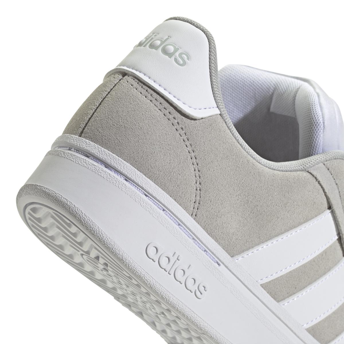 product/a/d/adidas_jh7234_9_footwear_photography_detail_view_2_white-nw110824.jpg