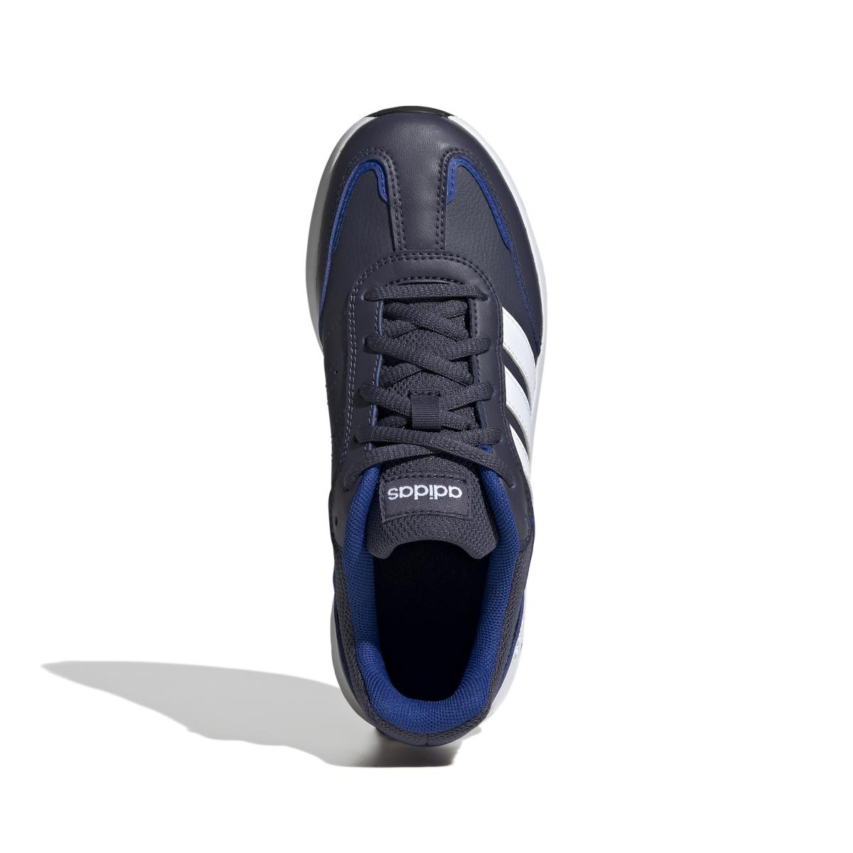 product/a/d/adidas_jh9249_3_footwear_photography_top_portrait_view_white.jpg