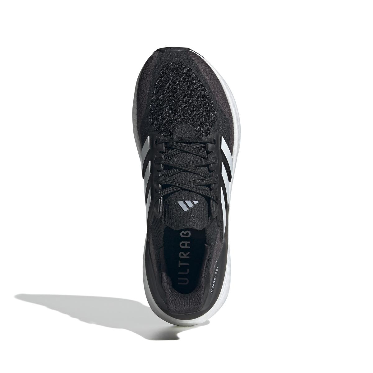 product/a/d/adidas_jh9634_3_footwear_photography_top_portrait_view_white.jpg