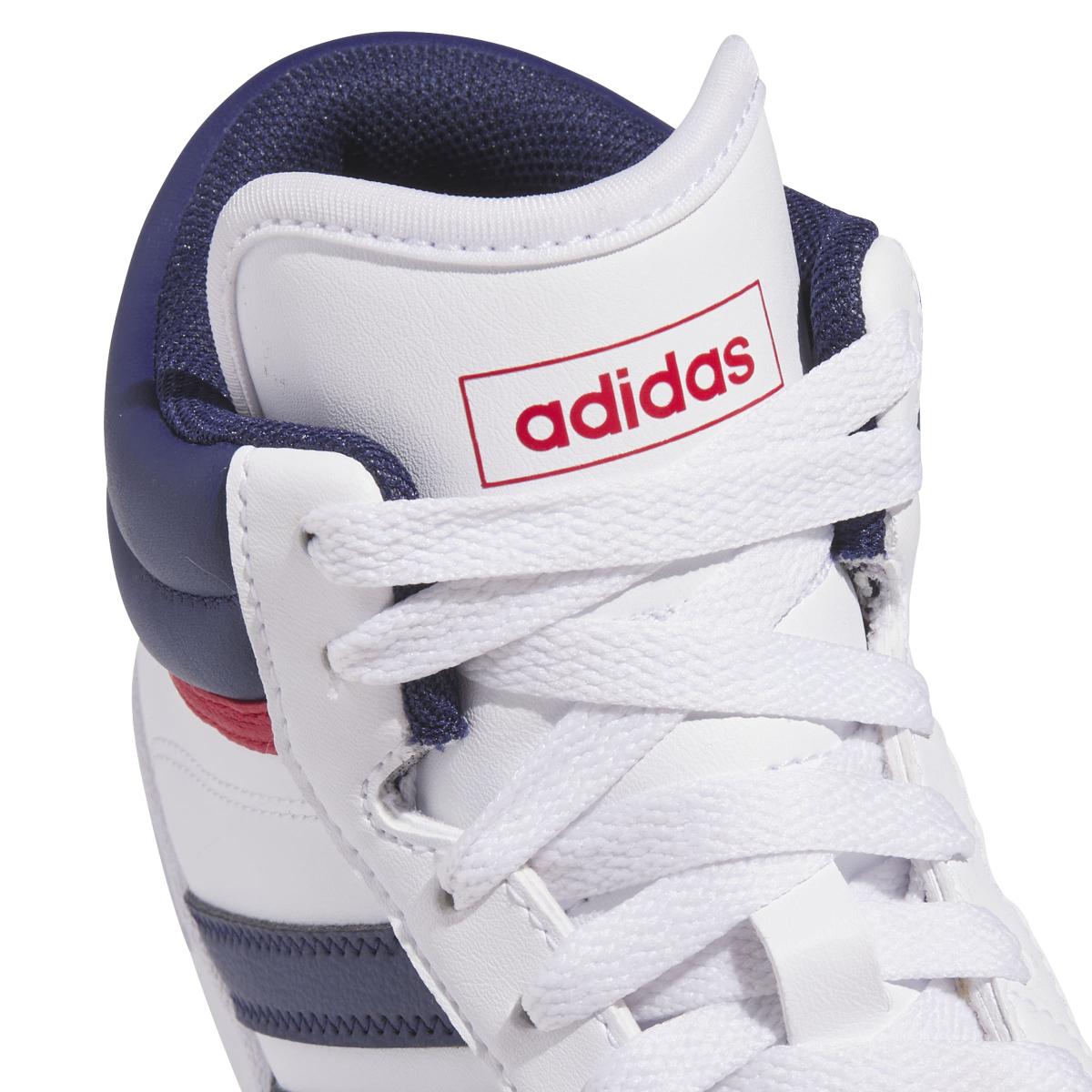 product/a/d/adidas_ji0904_8_footwear_photography_detail_view_1_white-nw091625.jpg
