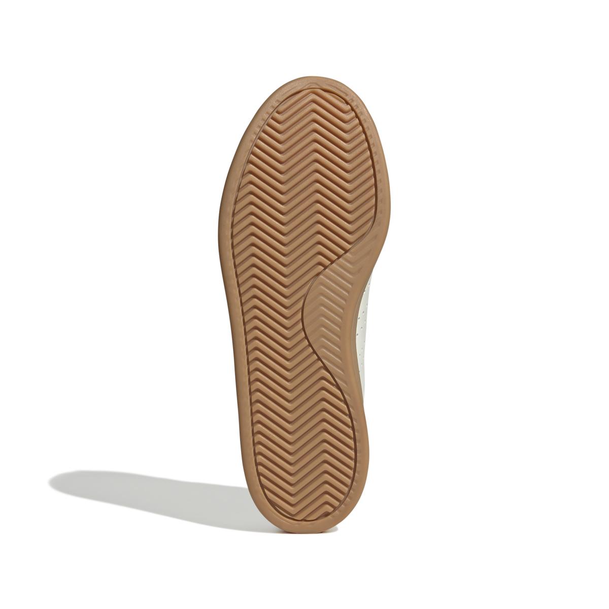 product/a/d/adidas_ji2213_4_footwear_photography_bottom_view_white-nw091625.jpg