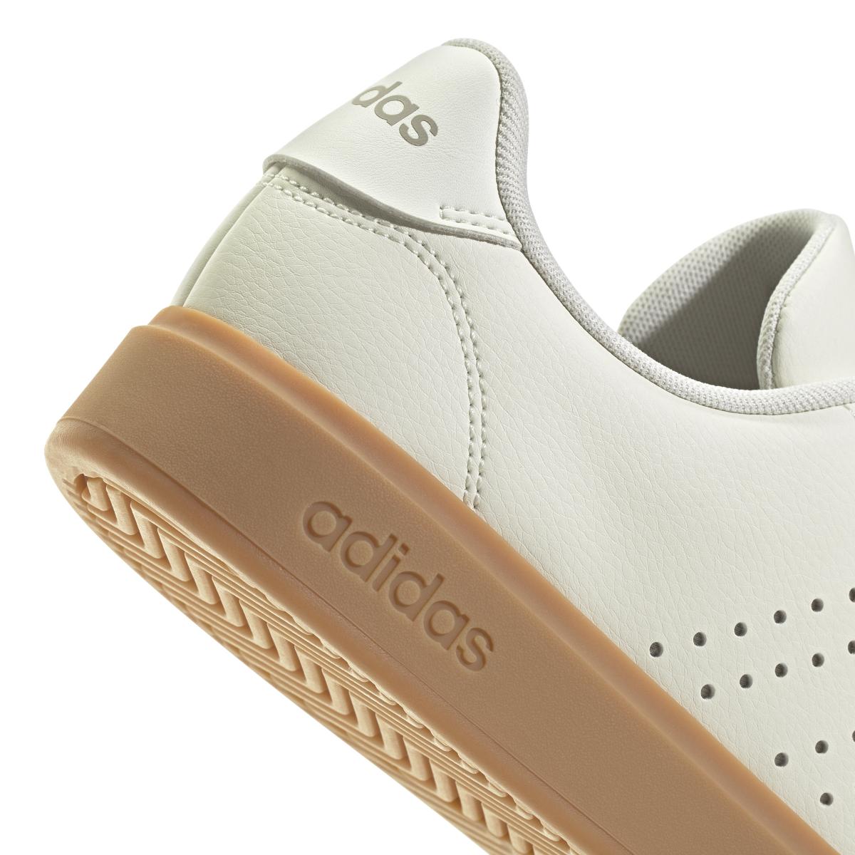 product/a/d/adidas_ji2213_8_footwear_photography_detail_view_1_white-nw091625.jpg