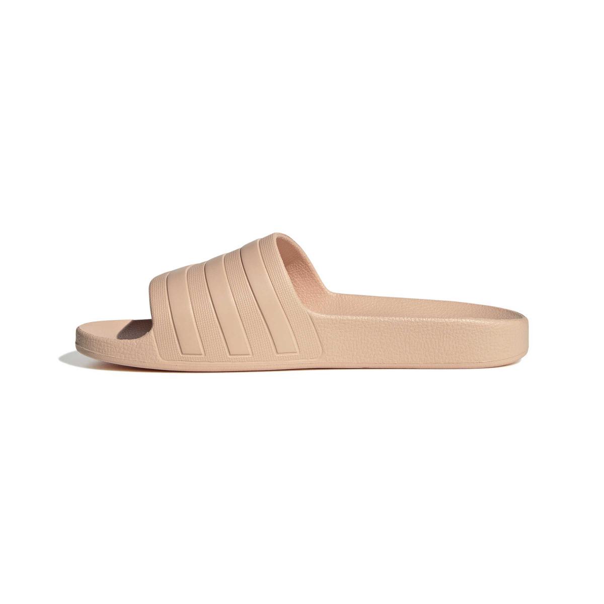 product/a/d/adidas_ji2236_5_footwear_photography_side_medial_center_view_white-nw091625.jpg