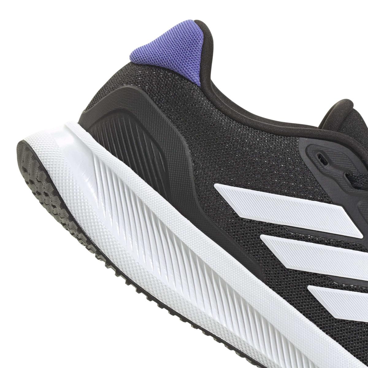 product/a/d/adidas_ji3973_8_footwear_photography_detail_view_1_white-nw091625.jpg