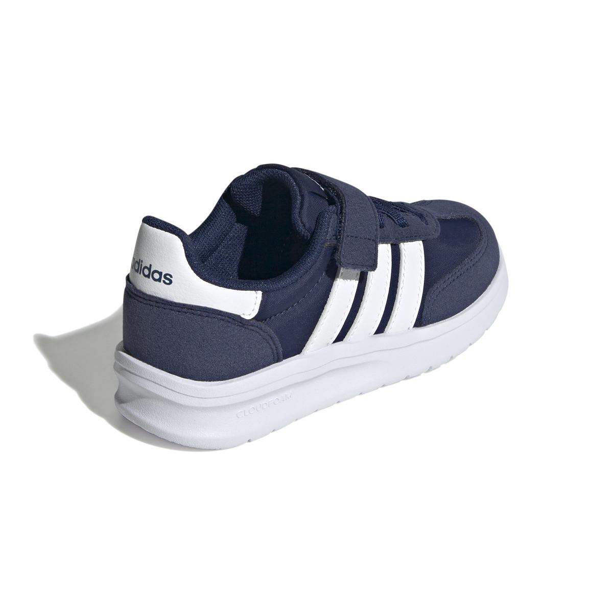 product/a/d/adidas_ji4687_7_footwear_photography_back_lateral_top_view_white.jpg