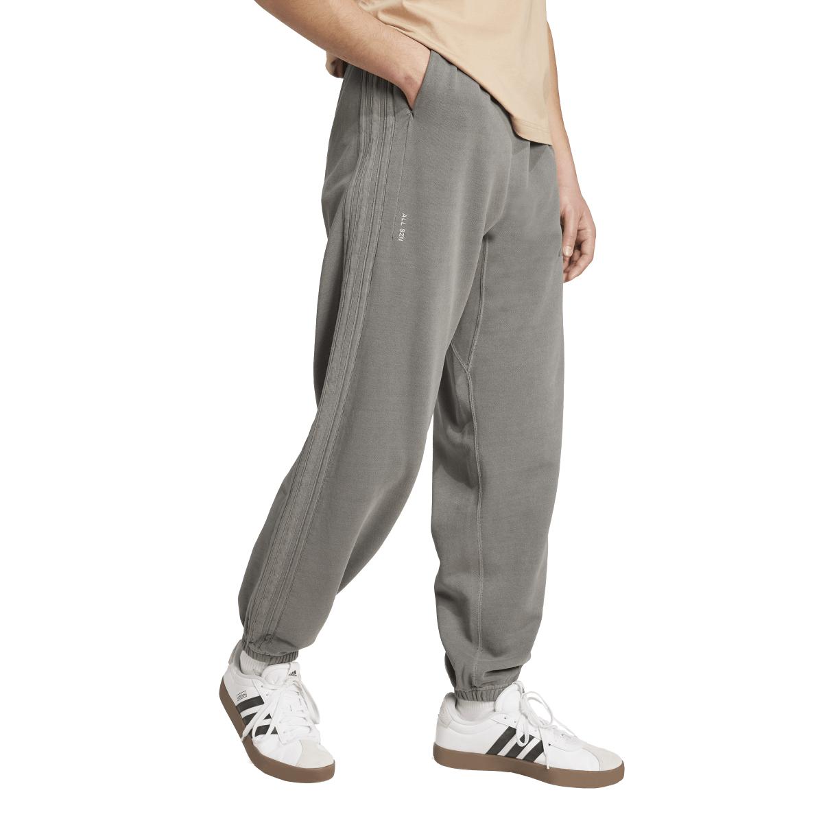 product/a/d/adidas_jl6524_black_4.jpg