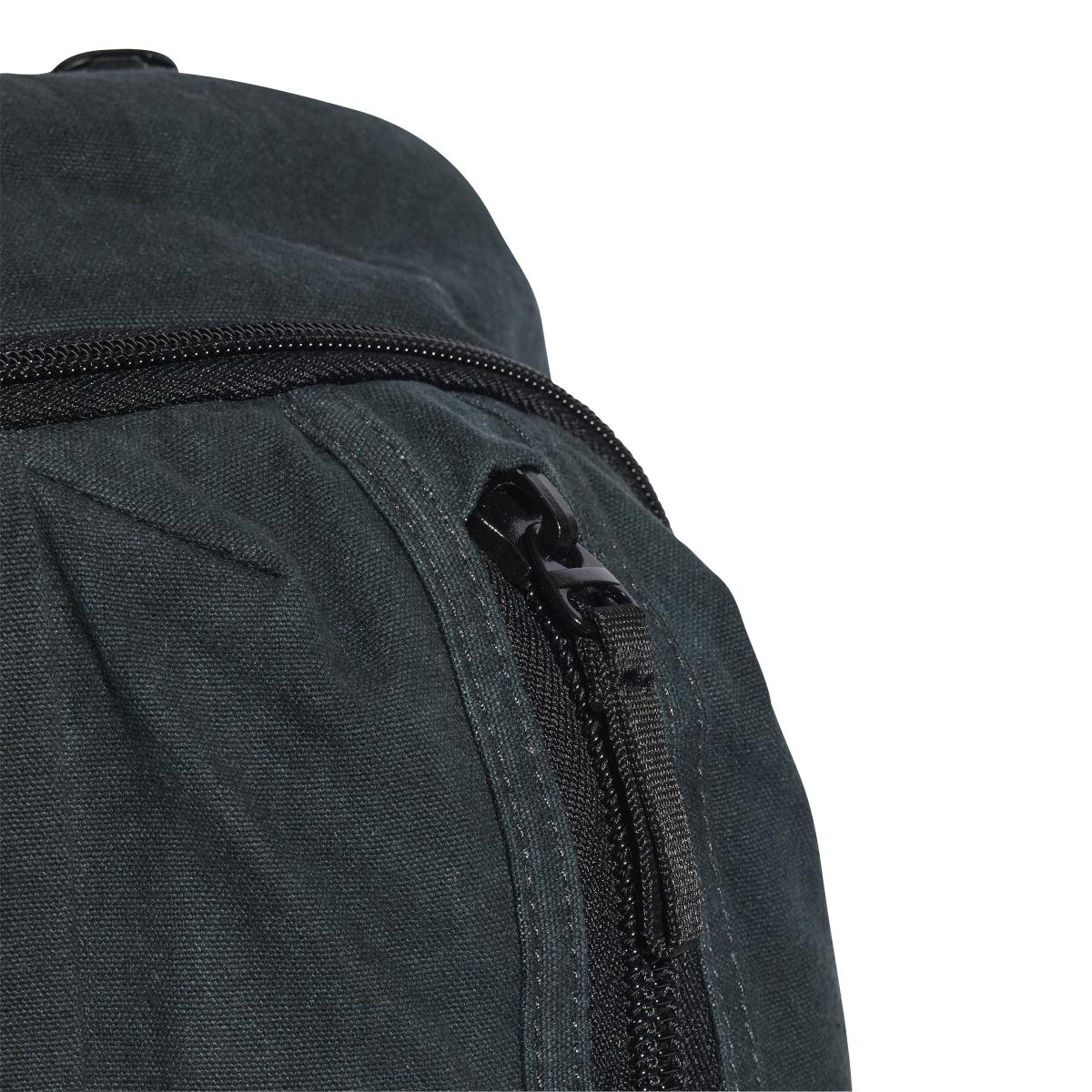 product/a/d/adidas_jm5442_carbon_2.jpg