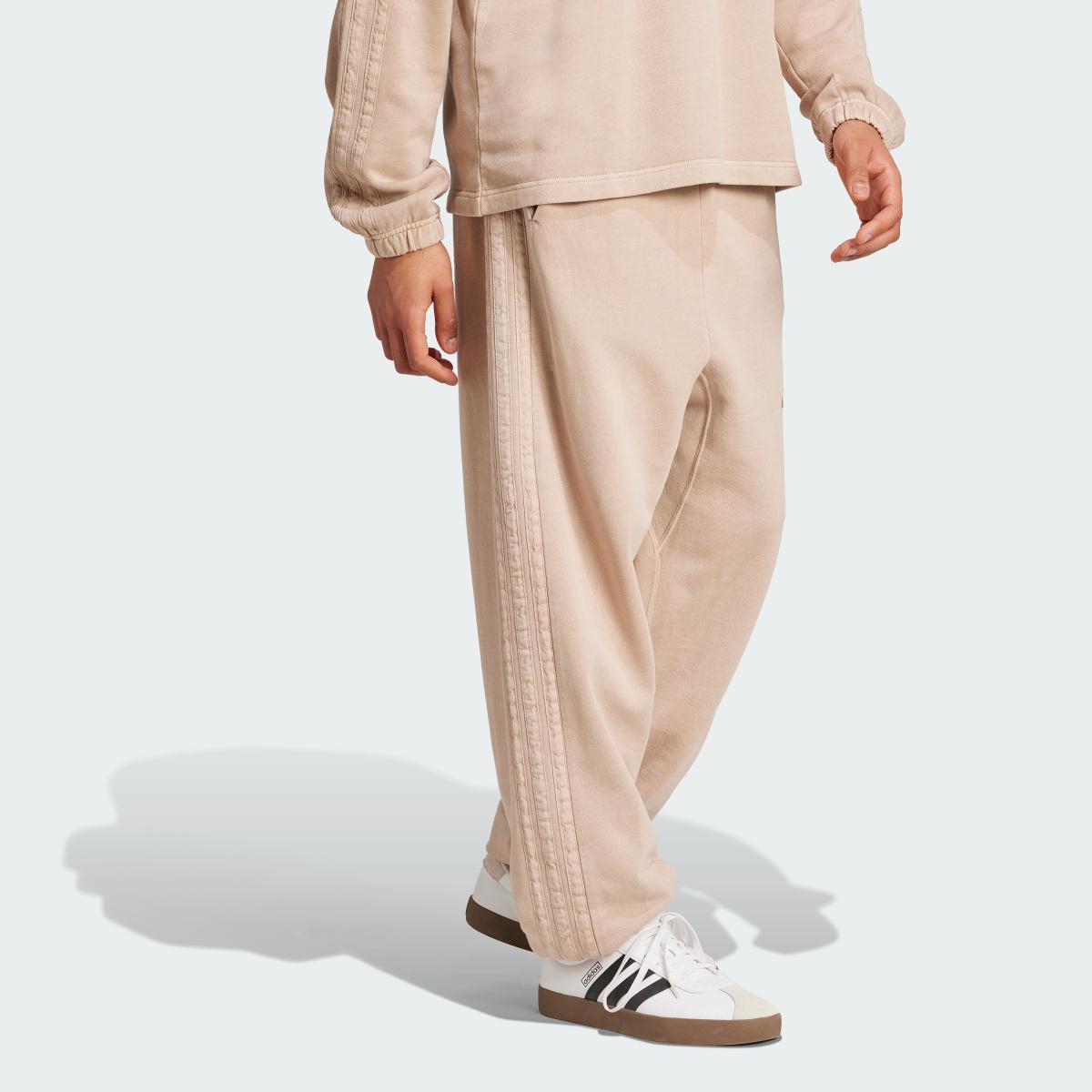 product/a/d/adidas_jn0619_warsan_3.jpg