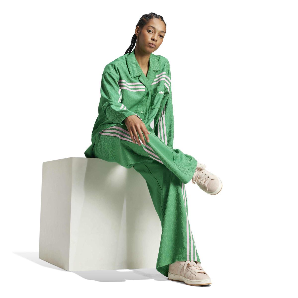 product/a/d/adidas_jn7659_6_apparel_on_model_walking_view_white.jpg