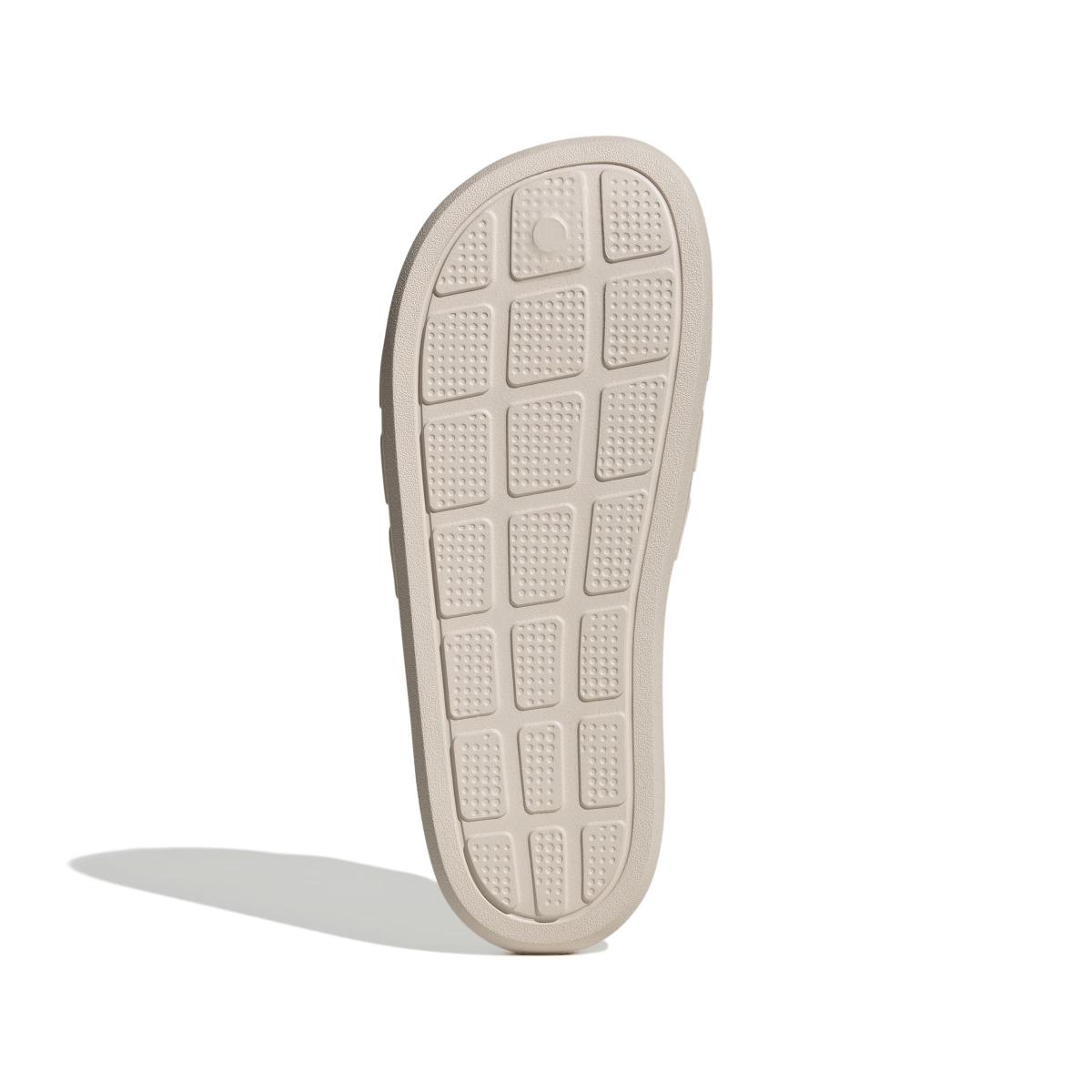 product/a/d/adidas_jp5684_4_footwear_photography_bottom_view_white-nw091625.jpg