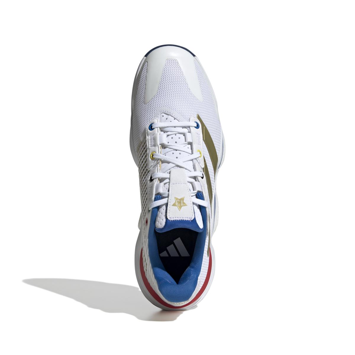 product/a/d/adidas_jp5770_3_footwear_photography_top_portrait_view_white-nw071524.jpg
