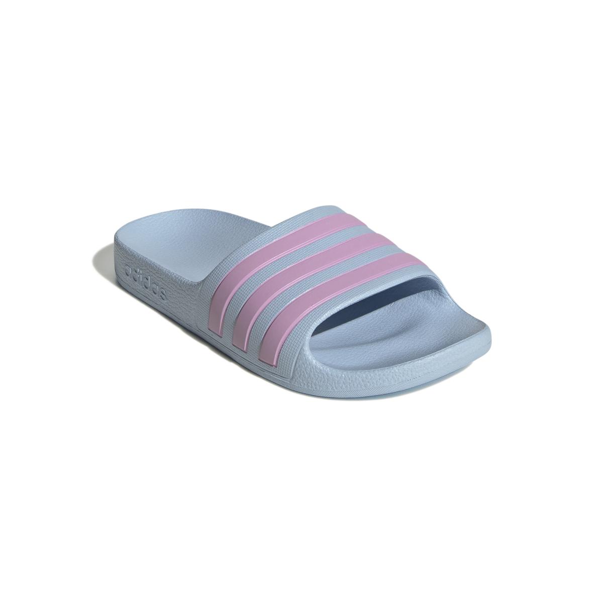 product/a/d/adidas_jp5773_6_footwear_photography_front_lateral_top_view_white-nw091625.jpg