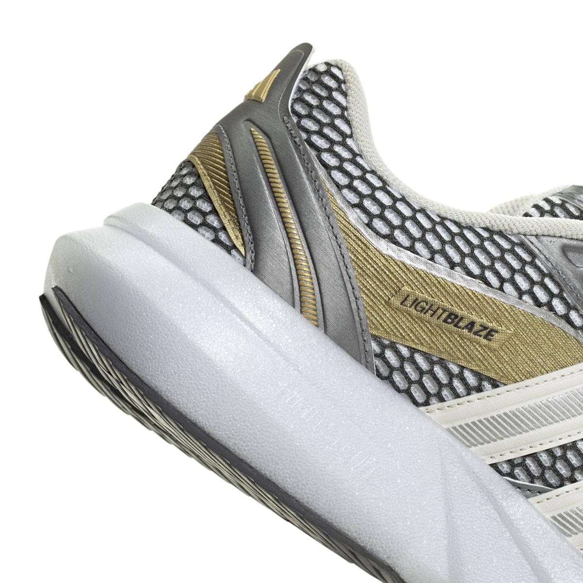 product/a/d/adidas_jp6324_8_footwear_photography_detail_view_1_white.jpg
