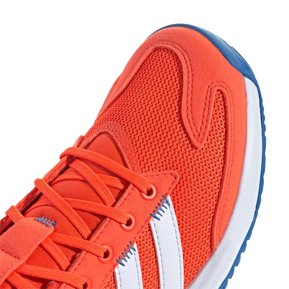 product/a/d/adidas_jp7276_9_footwear_photography_detail_view_2_white.jpg