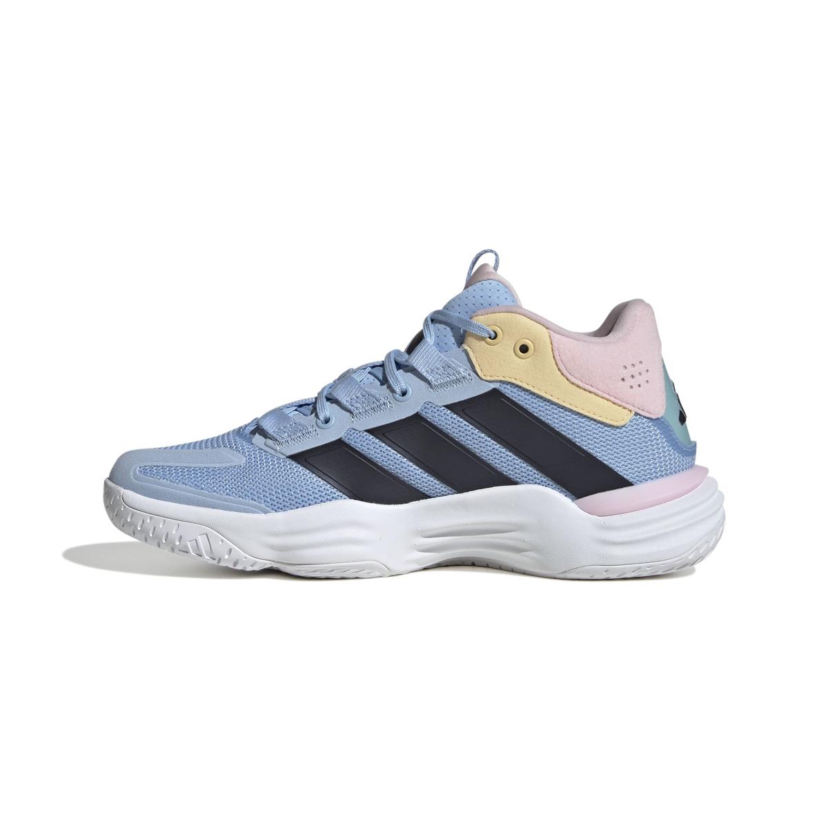 product/a/d/adidas_jq1183_5_footwear_photography_side_medial_center_view_white.jpg