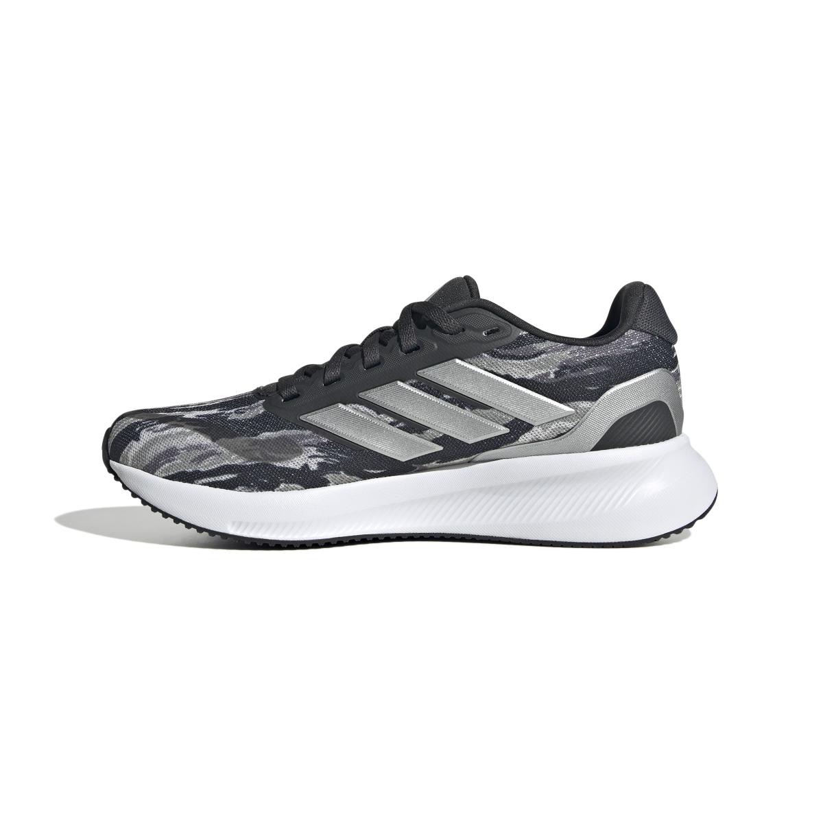 product/a/d/adidas_jq2172_5_footwear_photography_side_medial_center_view_white-nw091625.jpg
