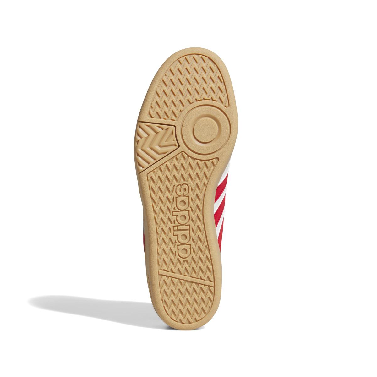 product/a/d/adidas_jq2735_4_footwear_photography_bottom_view_white-nw091625.jpg