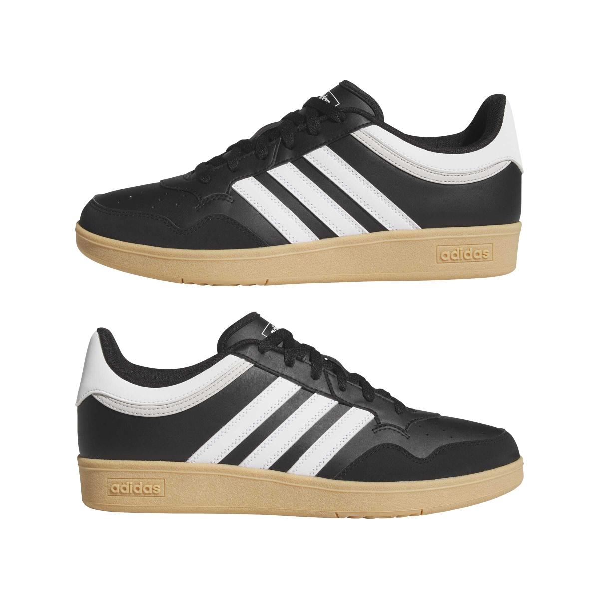 product/a/d/adidas_jq2737_10_footwear_photography_mirrored_pair_view_white-nw091625.jpg