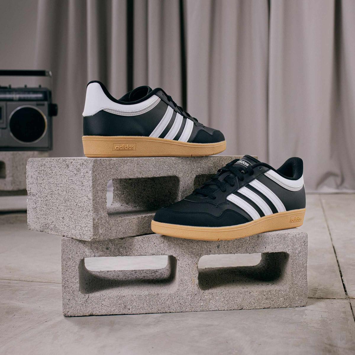 product/a/d/adidas_jq2737_16_footwear_photography_heromrktng_view_3-nw091625.jpg