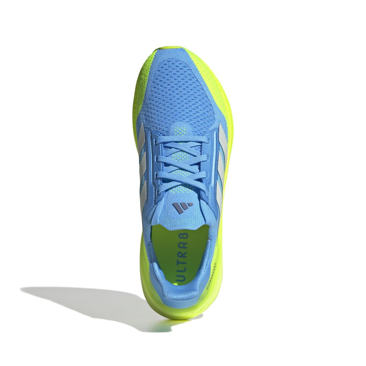 product/a/d/adidas_jq2922_3_footwear_photography_top_portrait_view_white.jpg
