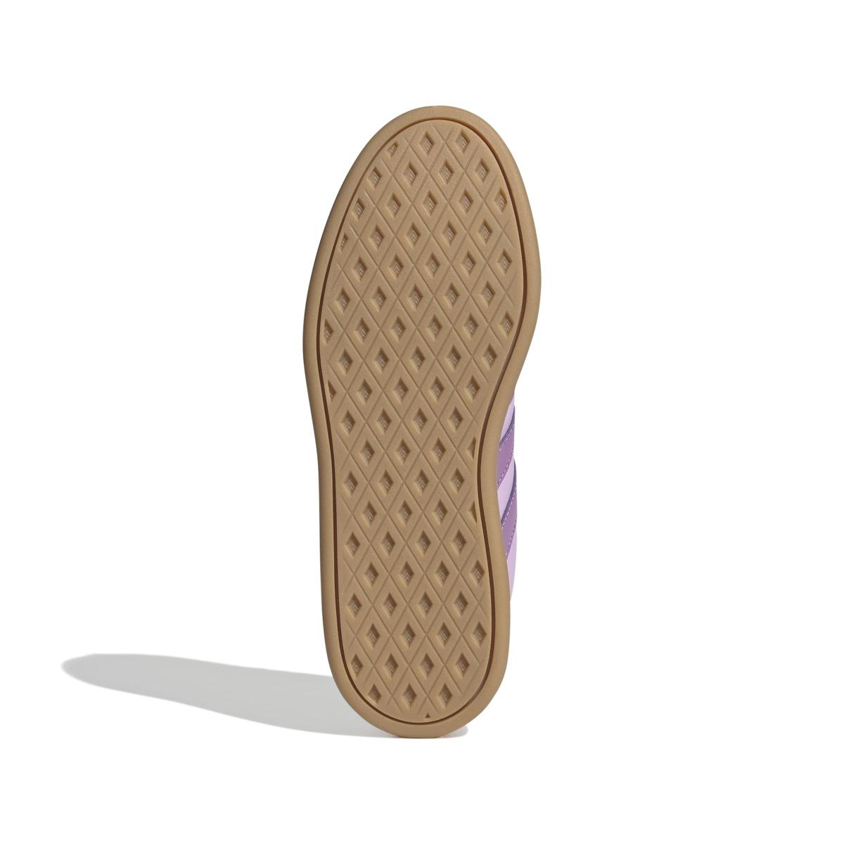 product/a/d/adidas_jq3057_4_footwear_photography_bottom_view_white.jpg