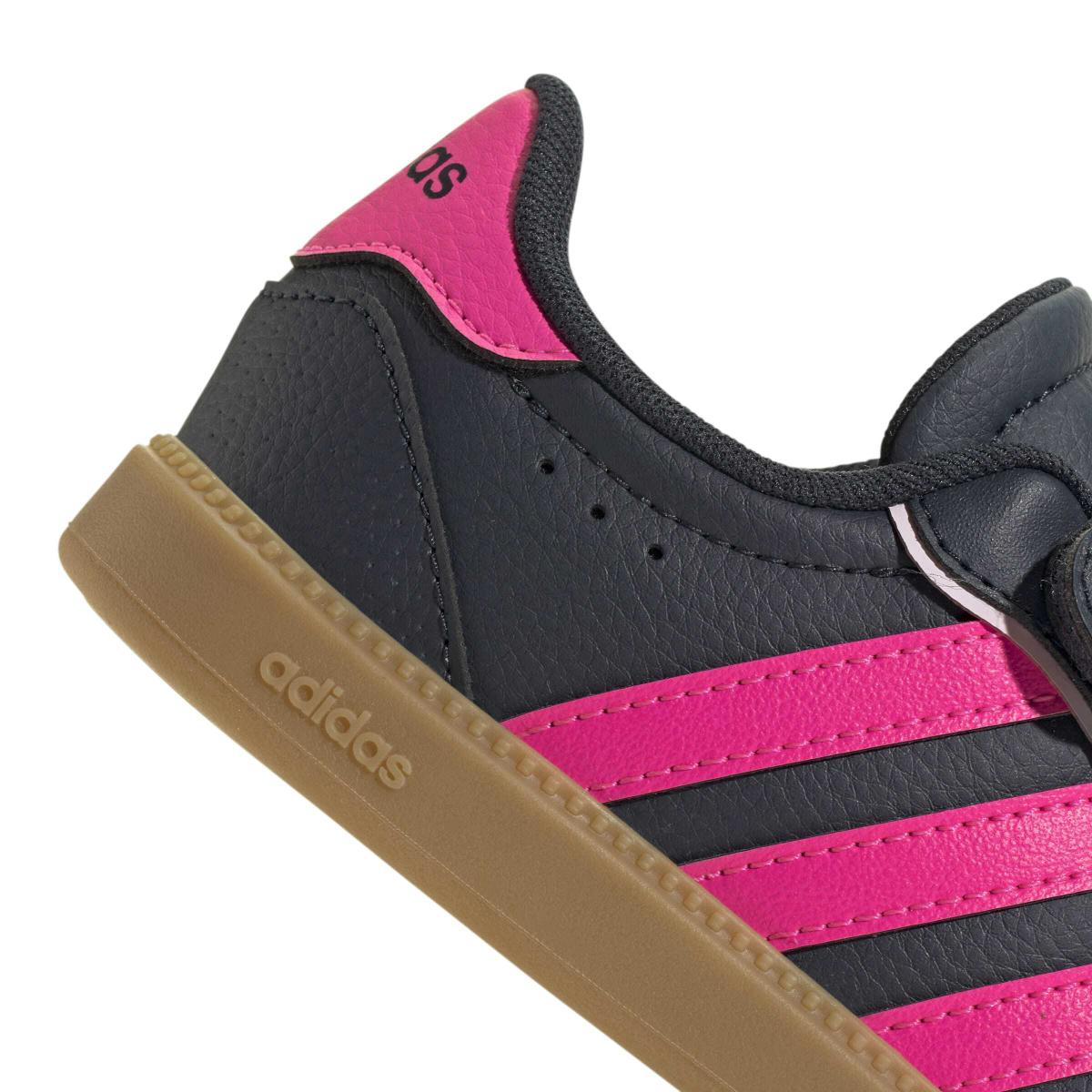 product/a/d/adidas_jq3060_9_footwear_photography_detail_view_2_white.jpg