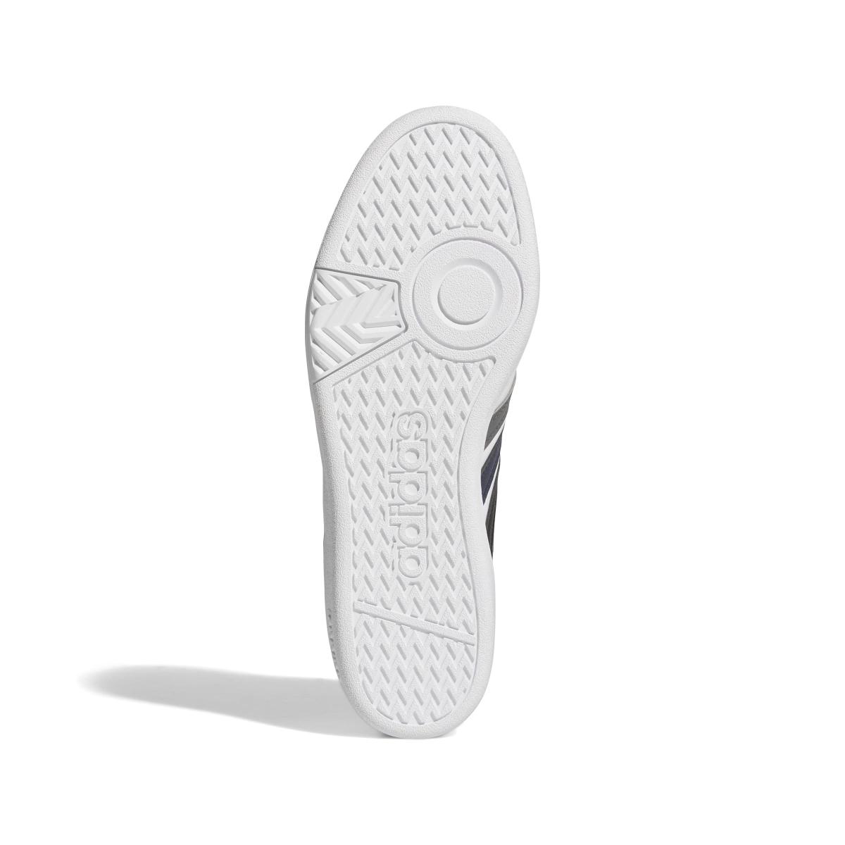 product/a/d/adidas_jq5294_4_footwear_photography_bottom_view_white-nw091625.jpg