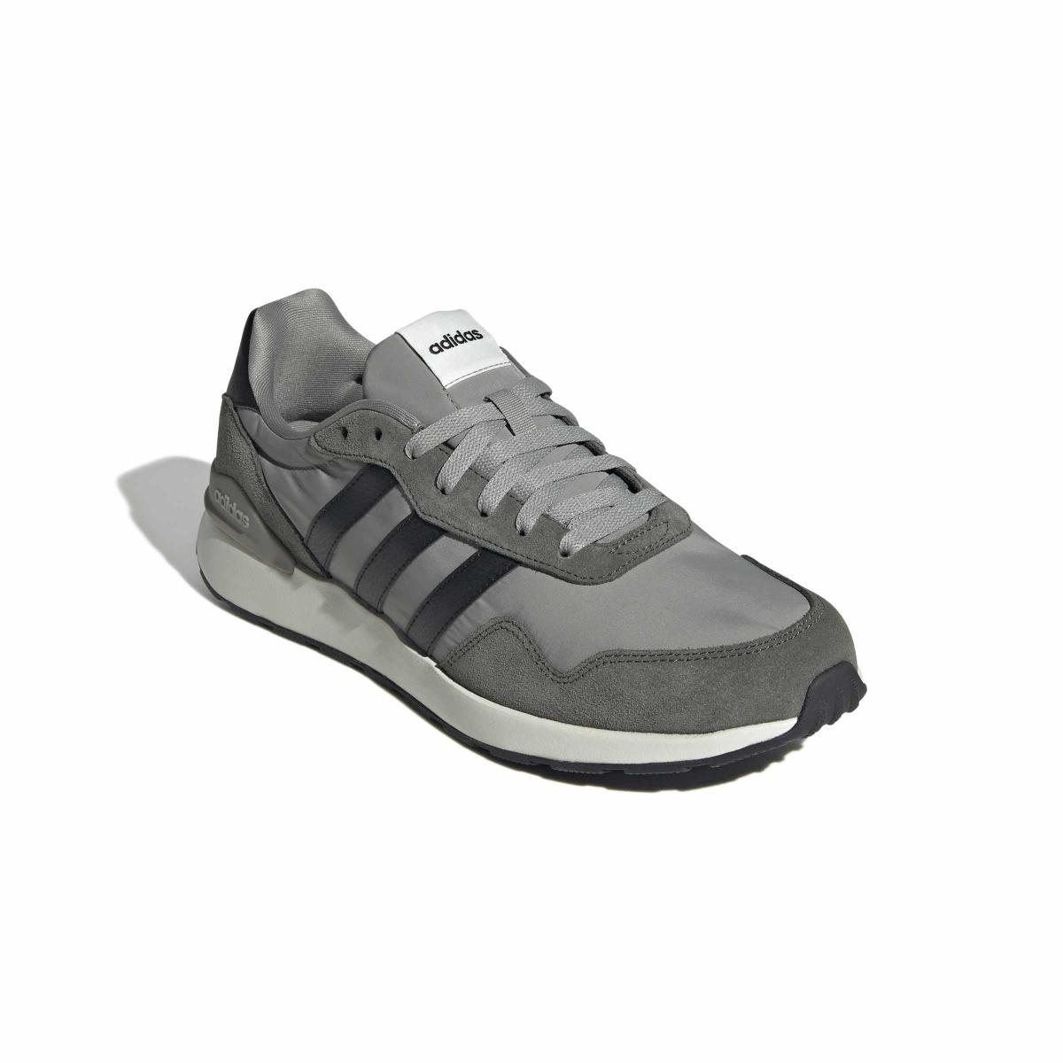 product/a/d/adidas_jq6098_6_footwear_photography_front_lateral_top_view_white-nw091625.jpg