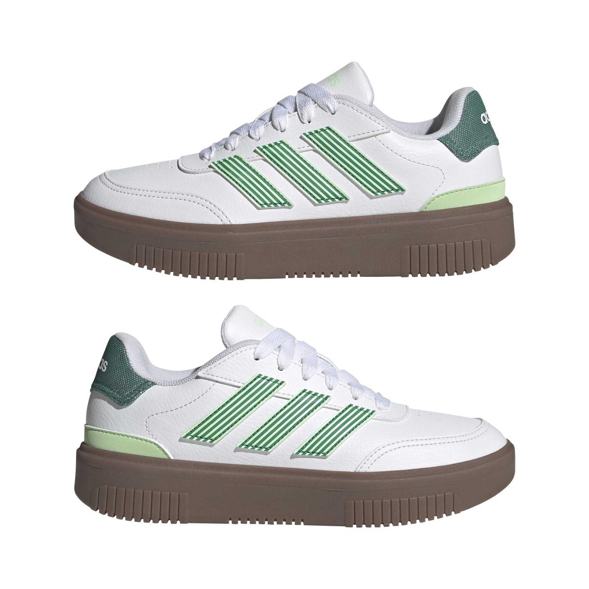 product/a/d/adidas_jr0734_10_footwear_photography_mirrored_pair_view_white.jpg
