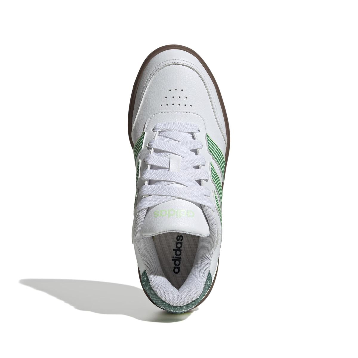 product/a/d/adidas_jr0734_3_footwear_photography_top_portrait_view_white.jpg