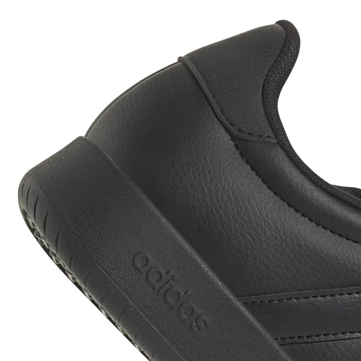 product/a/d/adidas_jr1321_9_footwear_photography_detail_view_2_white-nw091625.jpg