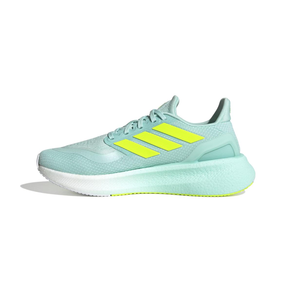product/a/d/adidas_jr2995_5_footwear_photography_side_medial_center_view_white-nw091625.jpg