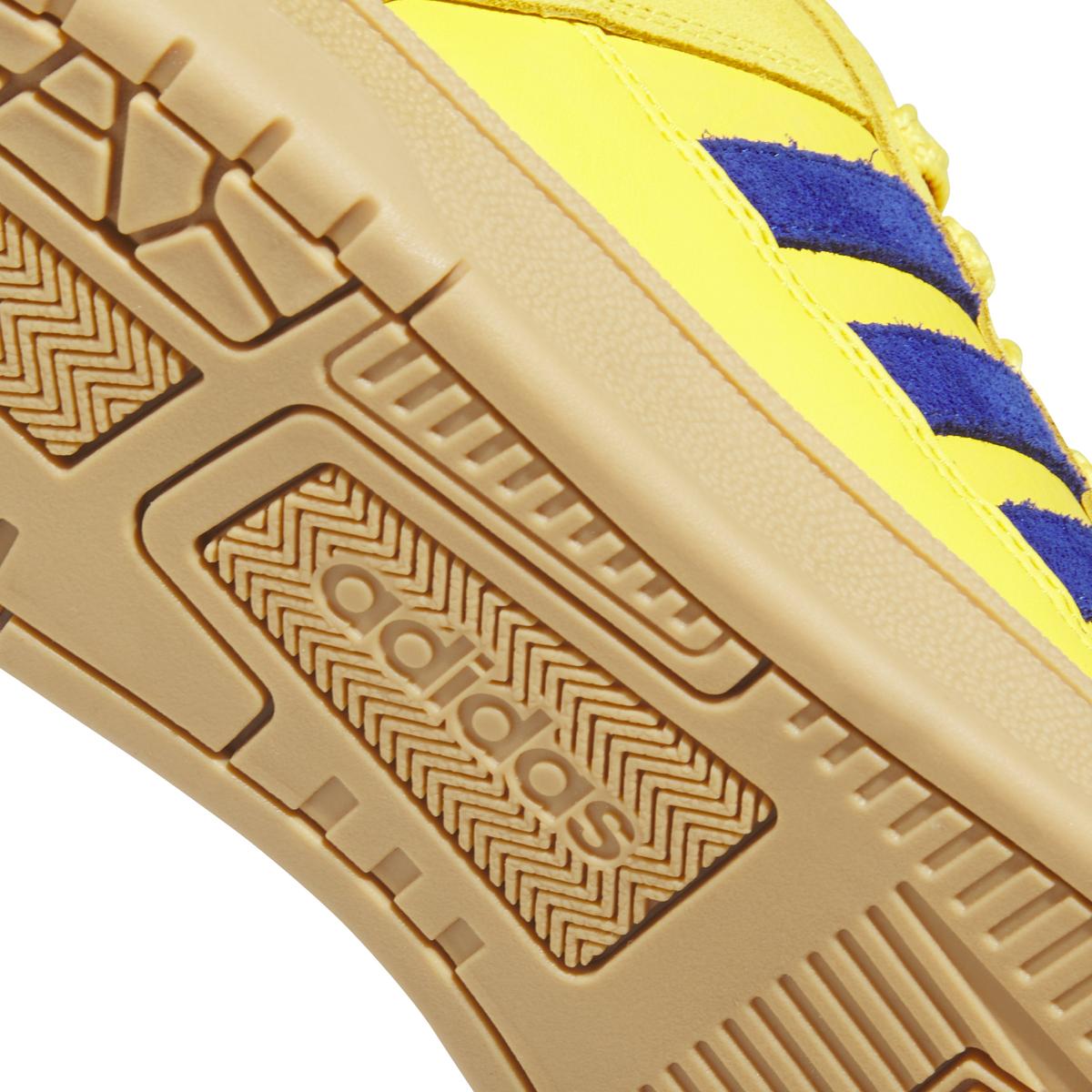 product/a/d/adidas_jr3156_9_footwear_photography_detail_view_2_white-nw091625.jpg